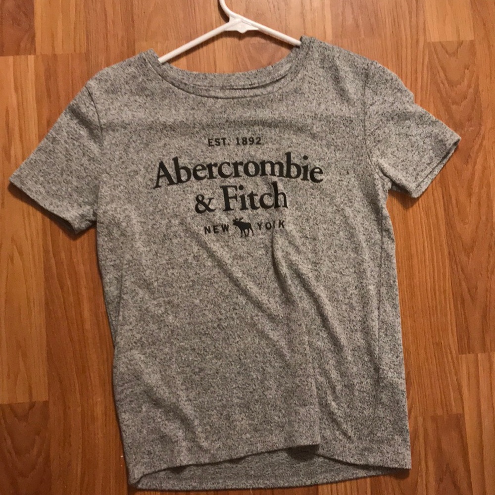 abercrombie t-shirt. worn once or twice.